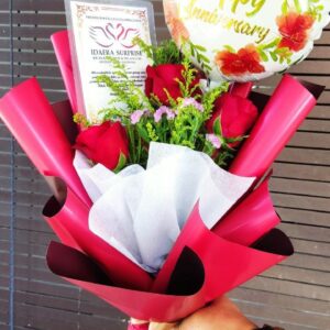 (A7) 3 Roses Flower Bouquet with Free Balloon