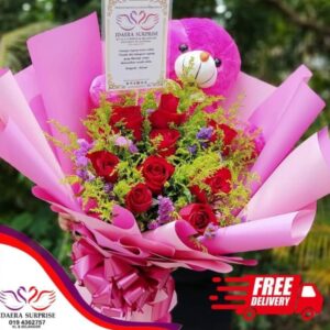 (A17) Roses And Bear Bouquet